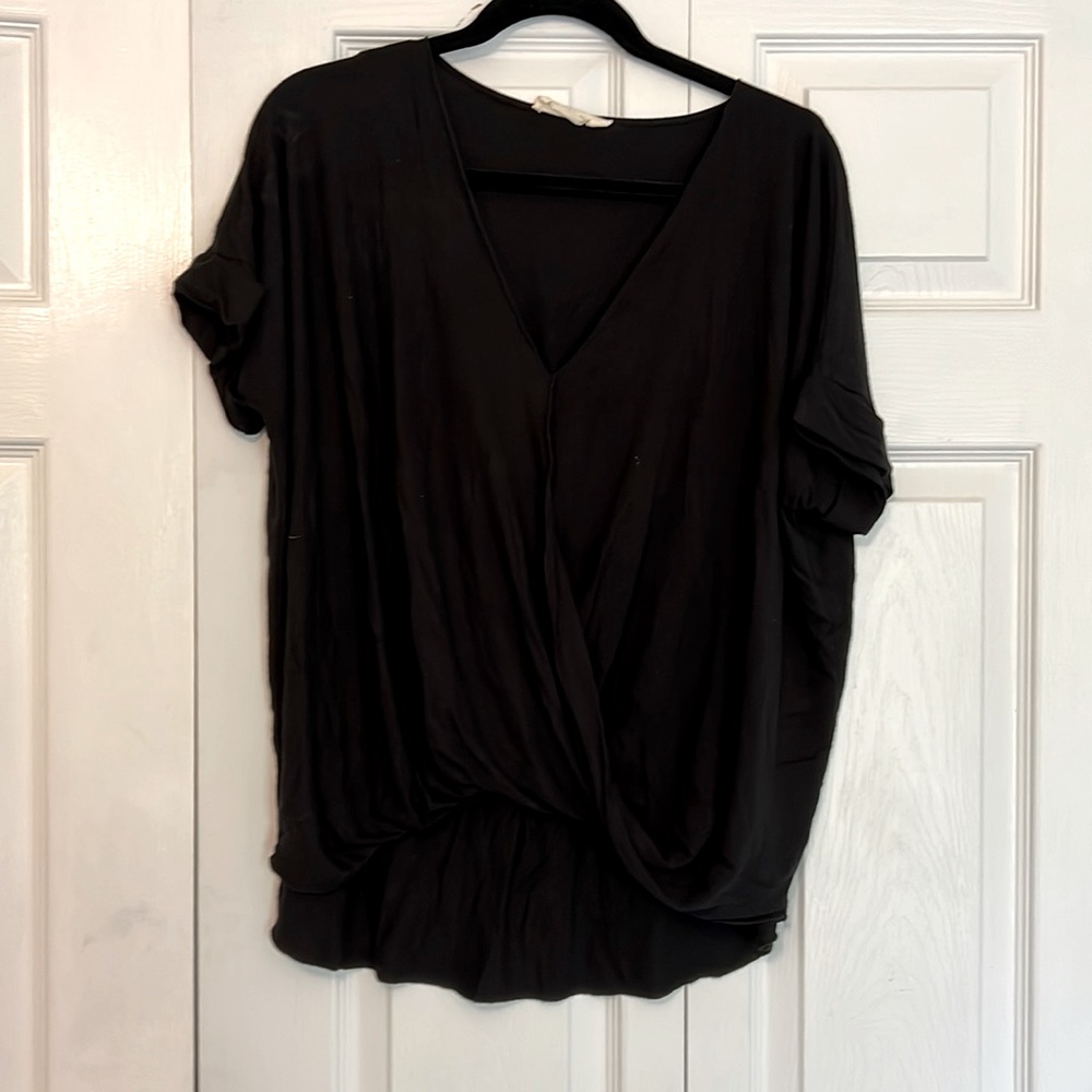 Black slouchy cross over top